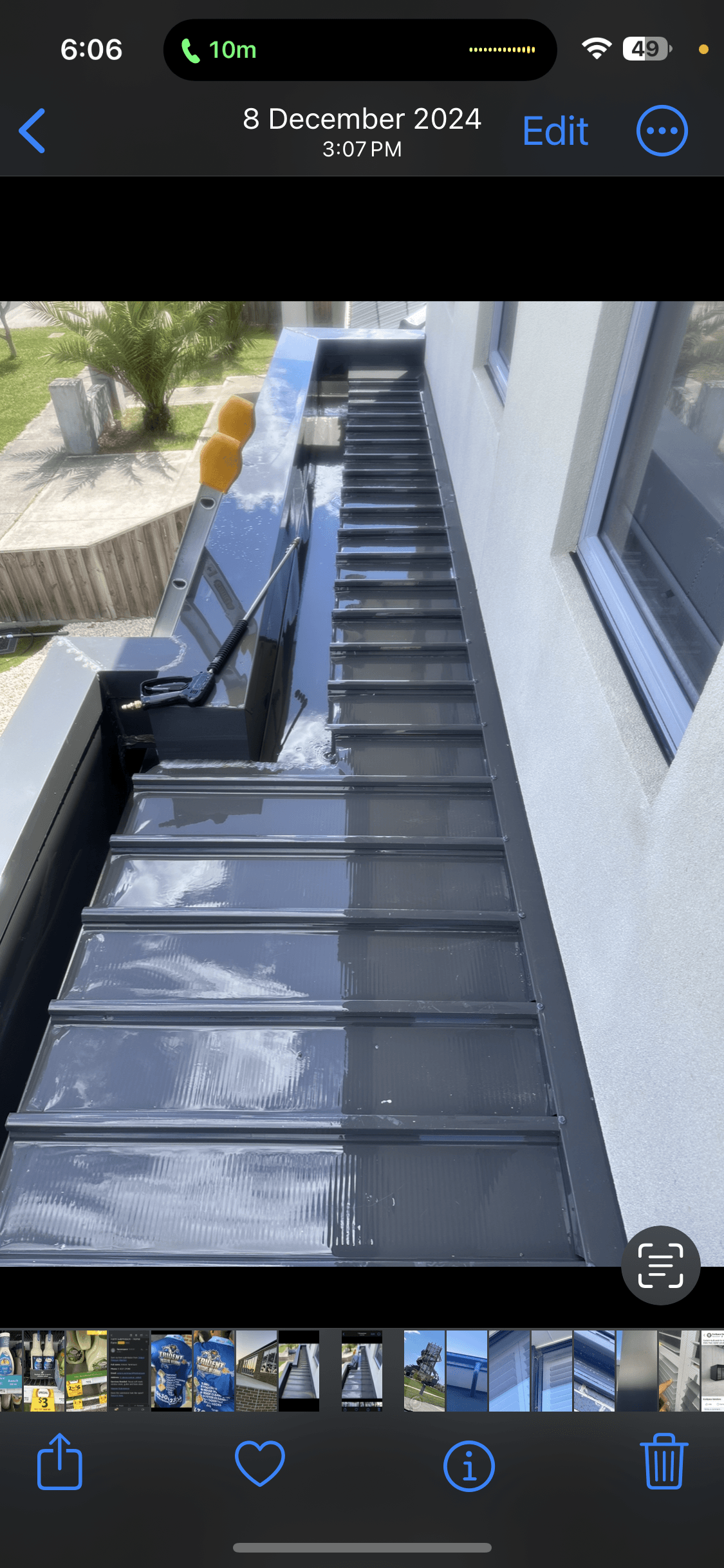 Roof soft wash in Hawthorn